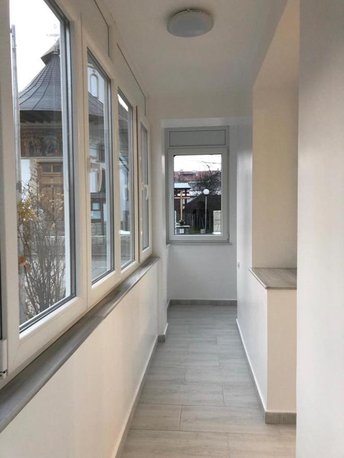 Appartement Abby à Câmpulung Moldovenesc Extérieur photo